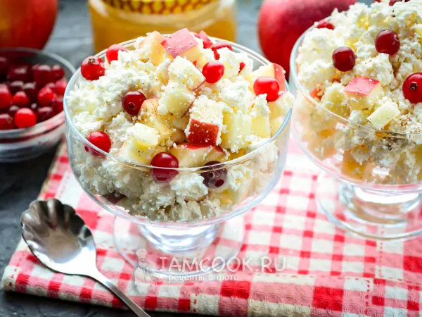 Фото блюда: Салат из творога и яблока