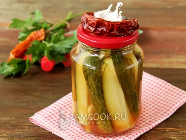 Фото блюда: Огурцы с кетчупом чили на зиму
