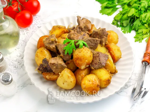 Фото готового блюда: Свиная печень с картошкой в мультиварке