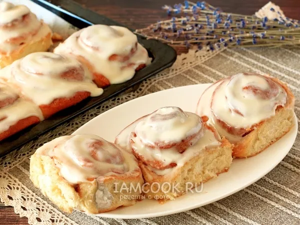 Фото блюда: Булочки Синабон с корицей и сливочным кремом