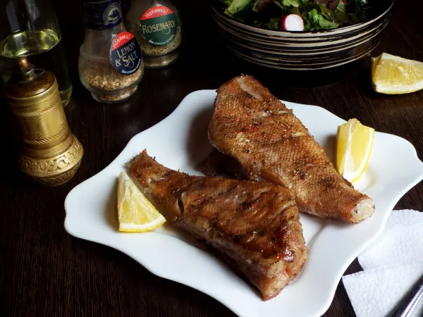 Фото блюда: Морской окунь на мангале на решетке