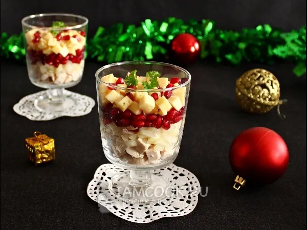 Фото блюда: Салат с гранатом, курицей и сыром