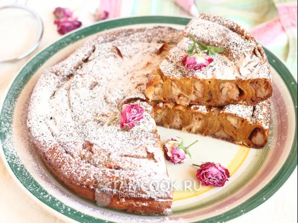 Фото готового блюда: Блинный пирог с бананами и яблоками