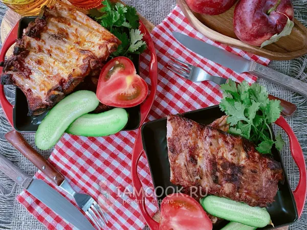 Фото блюда: Свиные рёбра в духовке в остро-сладком маринаде из шрирачи и яблочного пюре