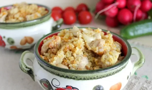 Фото блюда: Плов из булгура с курицей