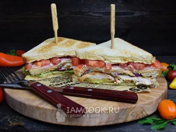 Фото готового блюда: Клаб-сэндвич с курицей