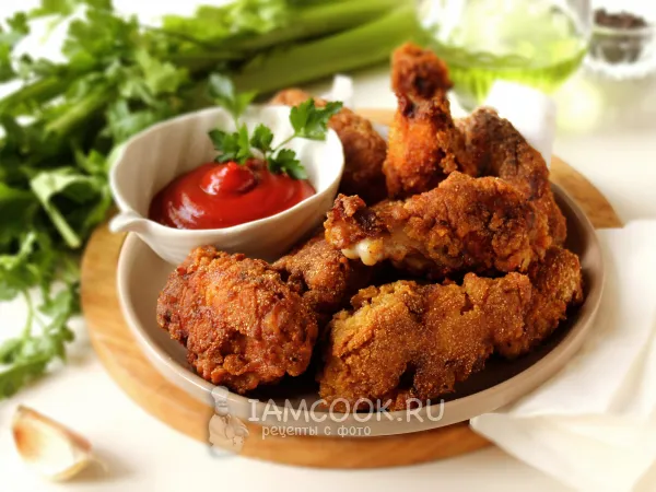 Фото готового блюда: Куриные крылышки с хрустящей корочкой на сковороде