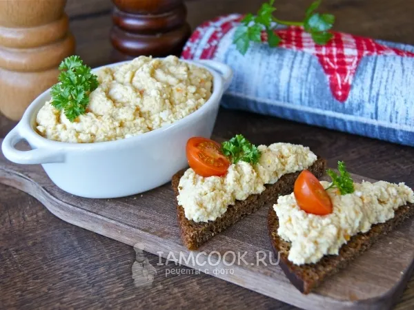 Фото блюда: Куриный паштет с вареными яйцами