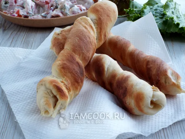 Фото готового блюда: Хлеб на мангале на шампурах