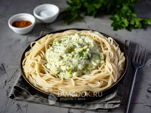 Фото блюда: Макароны с брокколи в сливочном соусе