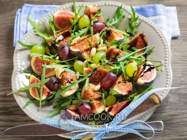 Фото блюда: Салат с инжиром и рукколой