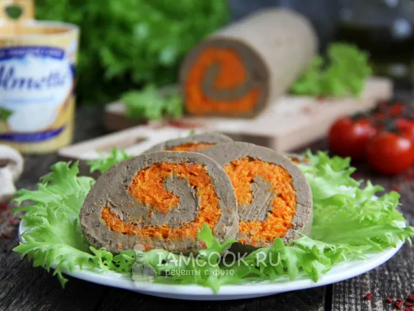 Фото готового блюда: Рулет из куриной печени с морковью