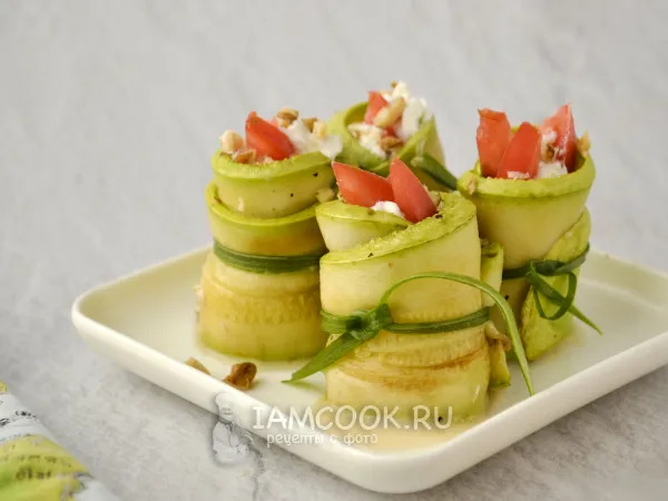 Фото готового блюда: Рулетики из кабачков с рикоттой