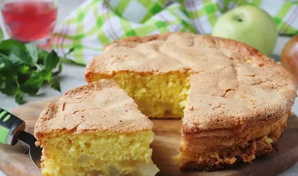 Фото блюда: Шарлотка с яблоками и грушами