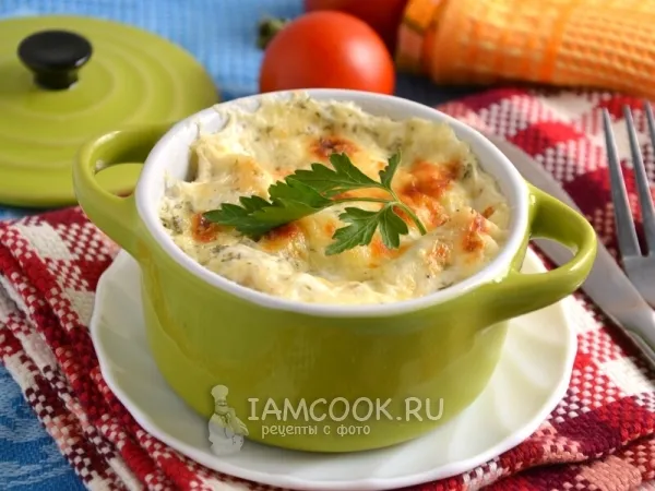 Фото готового блюда: Вареники с картофелем, запеченные под сырной корочкой