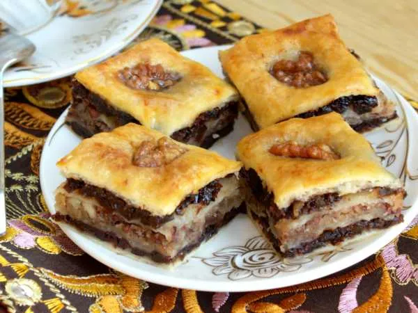 Фото блюда: Пахлава из слоеного теста