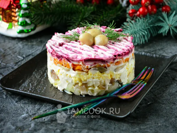 Фото блюда: Селедка под шубой с грибами