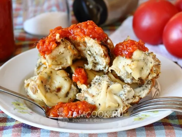 Фото готового блюда: Жареные пельмени с яйцом