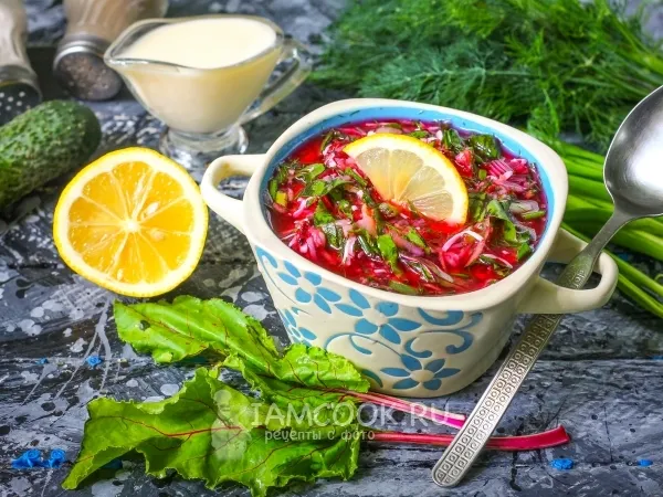 Фото готового блюда: Свекольник с ботвой