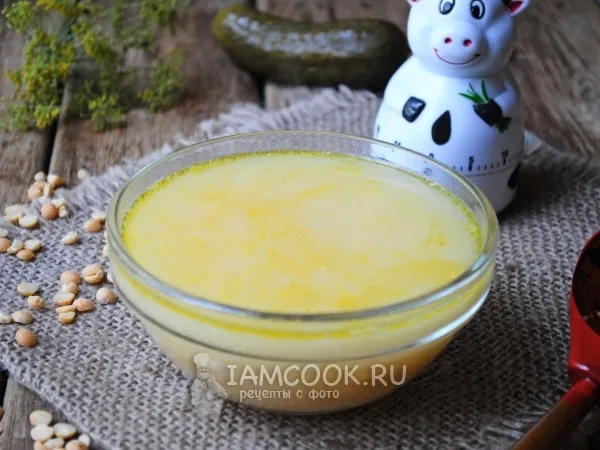 Фото готового блюда: Гороховый суп с плавленым сыром