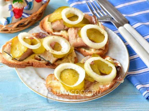 Фото блюда: Голландские бутерброды с селедкой