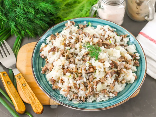 Фото готового блюда: Рис с куриными желудками (вареные +обжаренные)