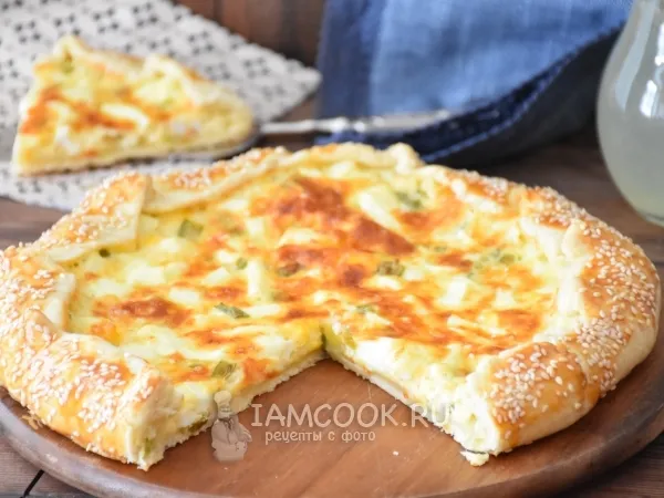 Фото блюда: Открытый пирог с сыром и яйцом