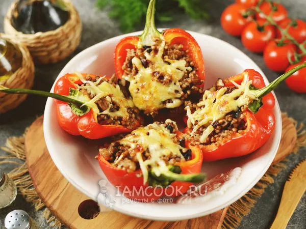 Фото готового блюда: Перец, фаршированный гречкой