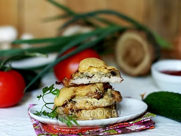 Фото блюда: Куриные отбивные с грибами и сыром в духовке
