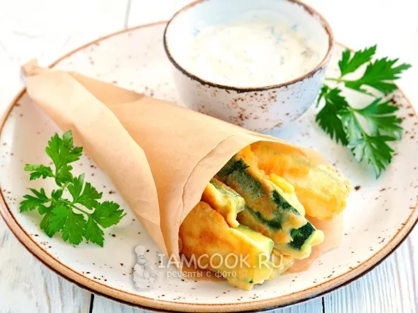 Фото блюда: Кабачки в кляре на сковороде с чесноком