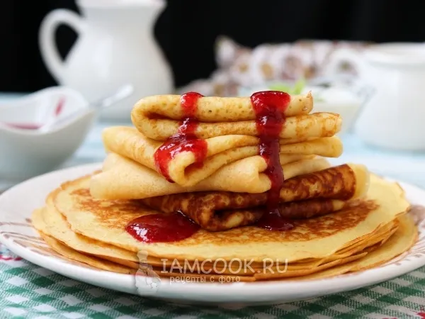 Фото готового блюда: Дрожжевые блины на кефире