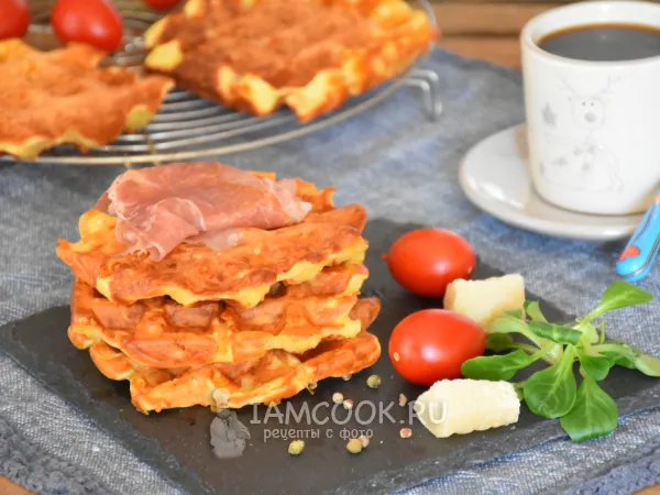 Фото готового блюда: Бельгийские вафли с сыром