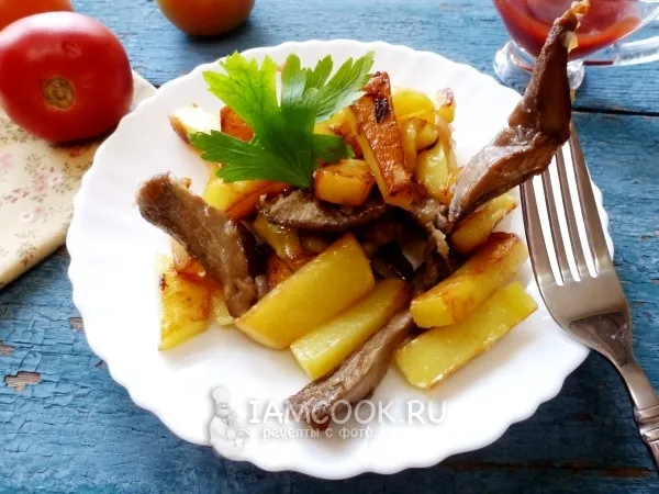 Фото блюда: Жареные грузди с картошкой