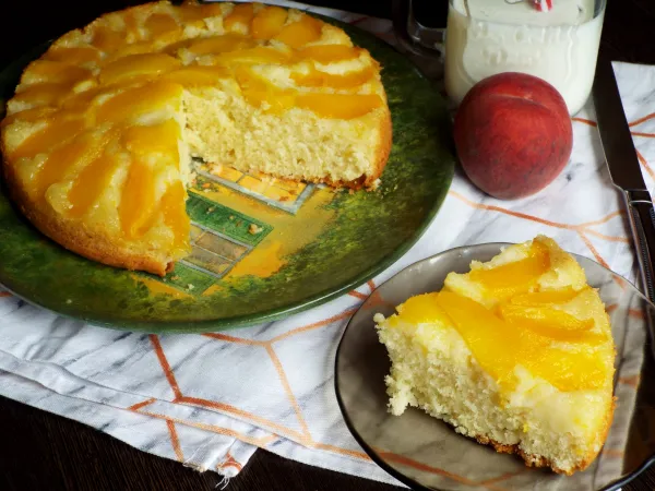 Фото блюда: Пирог-перевертыш с персиками