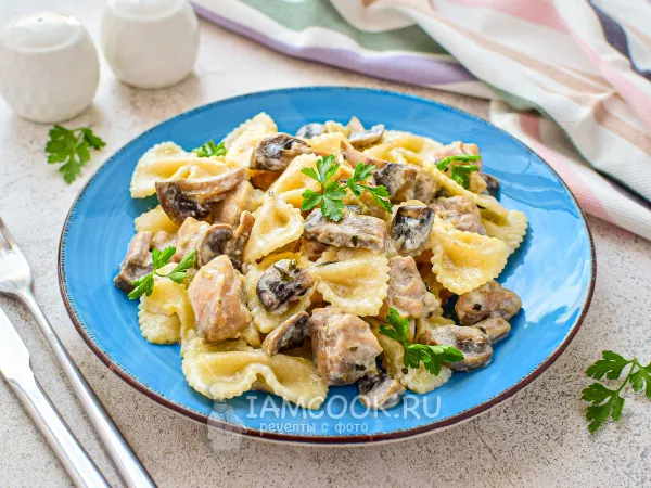 Фото блюда: Фарфалле с курицей и грибами