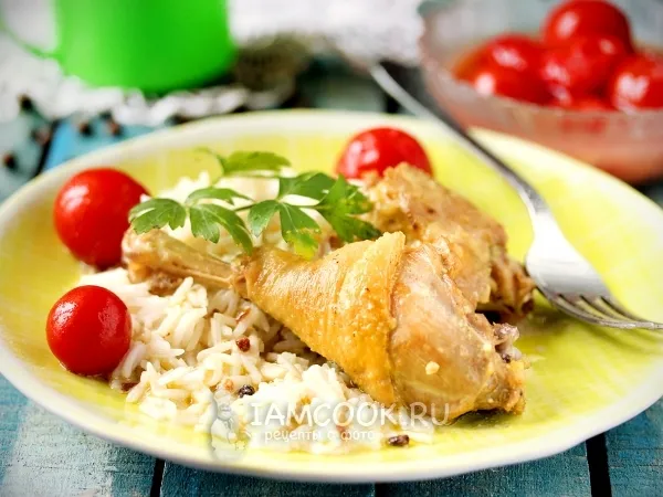 Фото блюда: Курица в сметанно-чесночном соусе