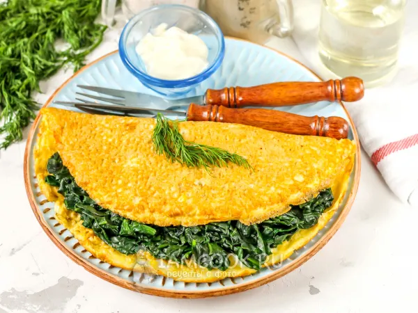 Фото готового блюда: Овсяноблин с начинкой из шпината