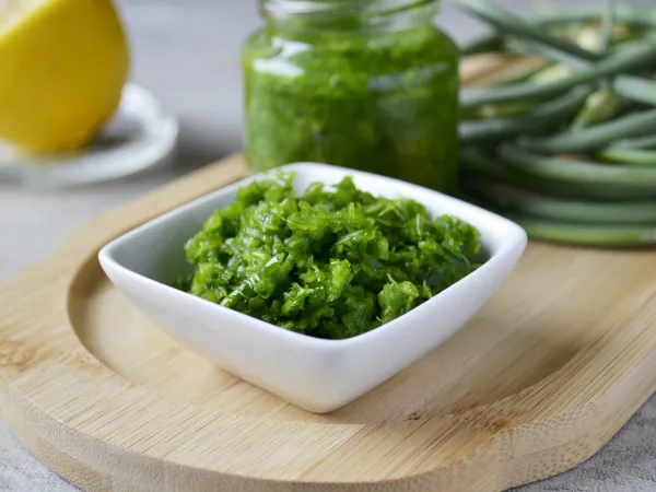 Фото блюда: Закуска из чесночных стрелок через мясорубку