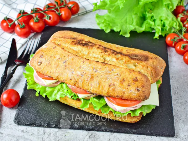 Фото блюда: Чиабатта с ветчиной и сыром