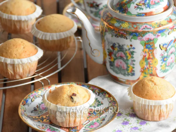 Фото готового блюда: Постные кексы с вяленой клюквой