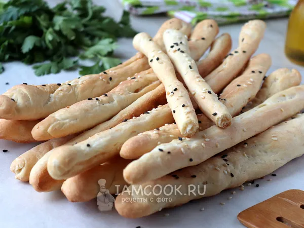 Фото готового блюда: Хлебные палочки с кунжутом (гриссини)