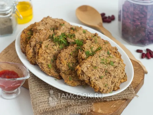 Фото готового блюда: Котлеты из фасоли с тыквой