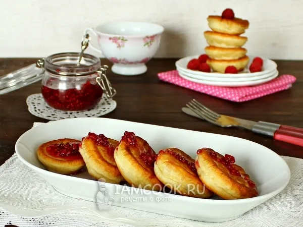 Фото блюда: Пышные оладьи на кефире и соде