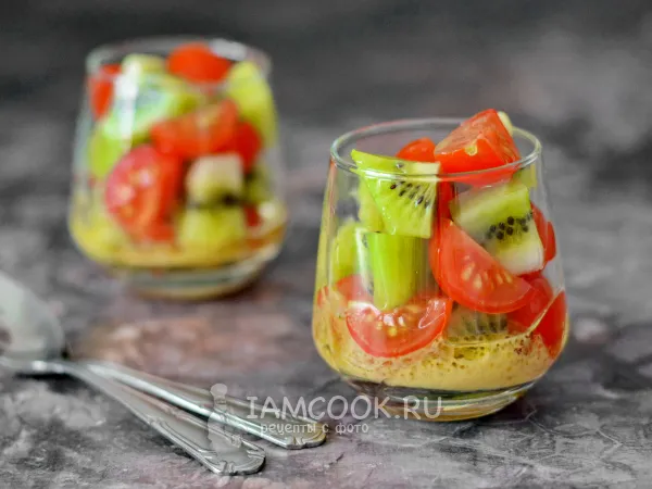 Фото блюда: Салат с киви и помидорами