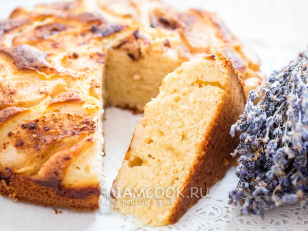 Фото готового блюда: Миндальный пирог с грушей