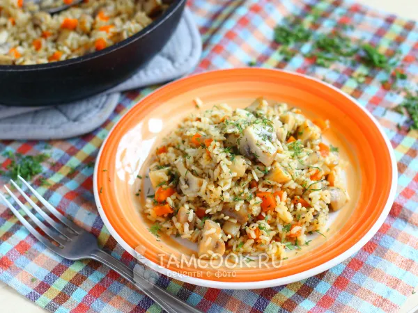 Фото готового блюда: Бурый рис с грибами