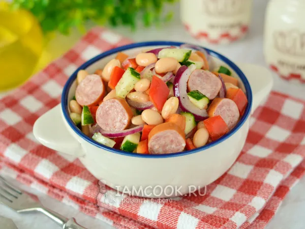 Фото блюда: Салат с охотничьими колбасками и фасолью