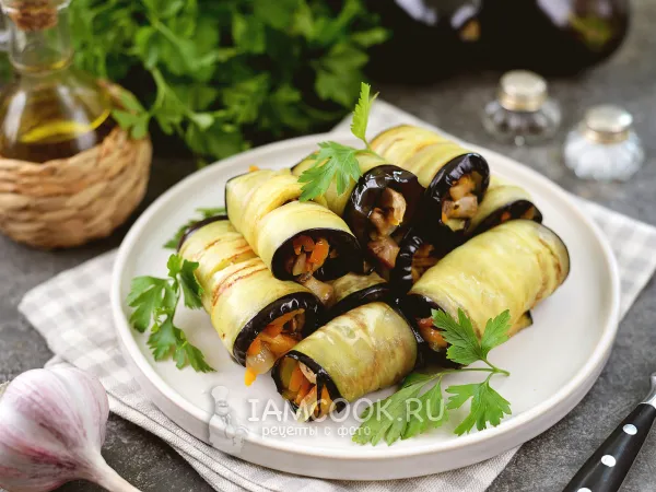 Фото готового блюда: Постные рулетики из баклажанов