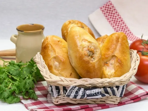 Фото готового блюда: Расстегаи с семгой