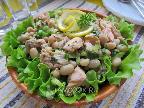 Фото блюда: Салат с фасолью и консервированным лососем